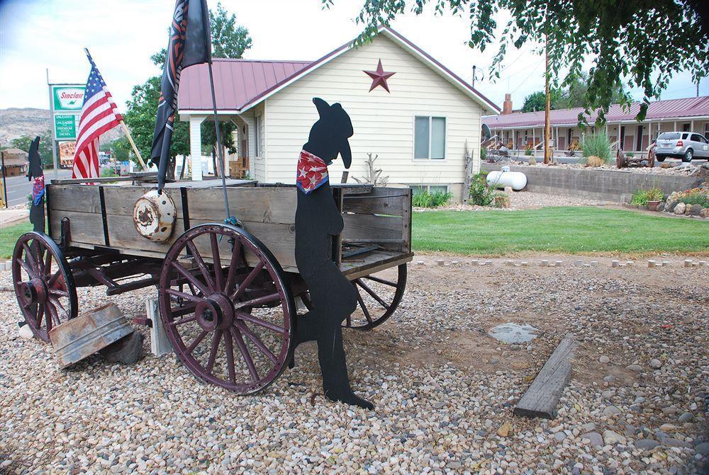 Cowboy Country Inn Эскаланте Экстерьер фото